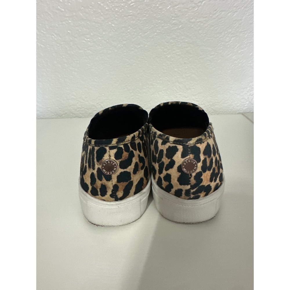 Steve Madden Leopard Print Slip On Sneakers Women's Size 6 Casual Shoes - Picture 2 of 5